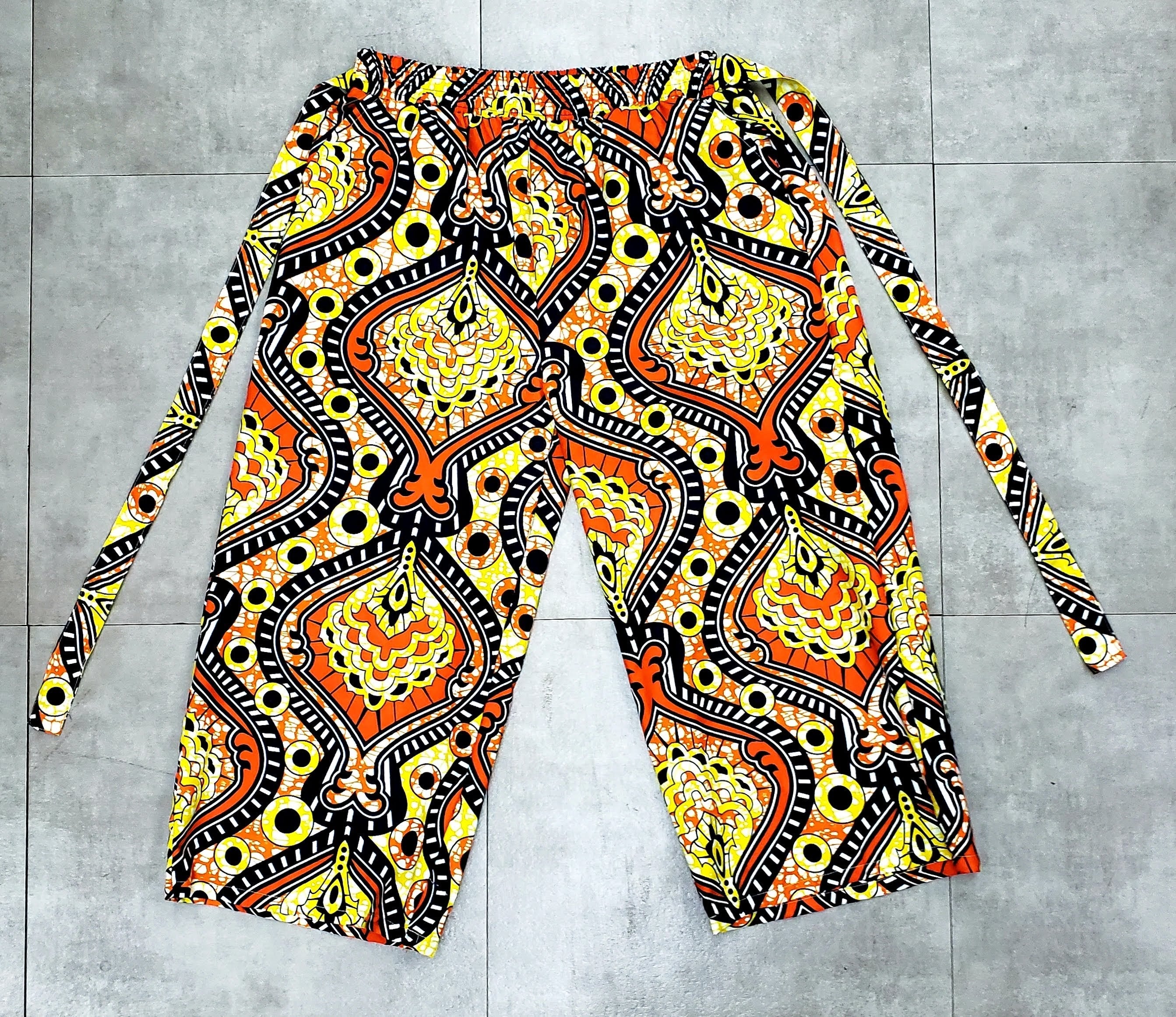 #2675 Women African Printed Capri Pant
