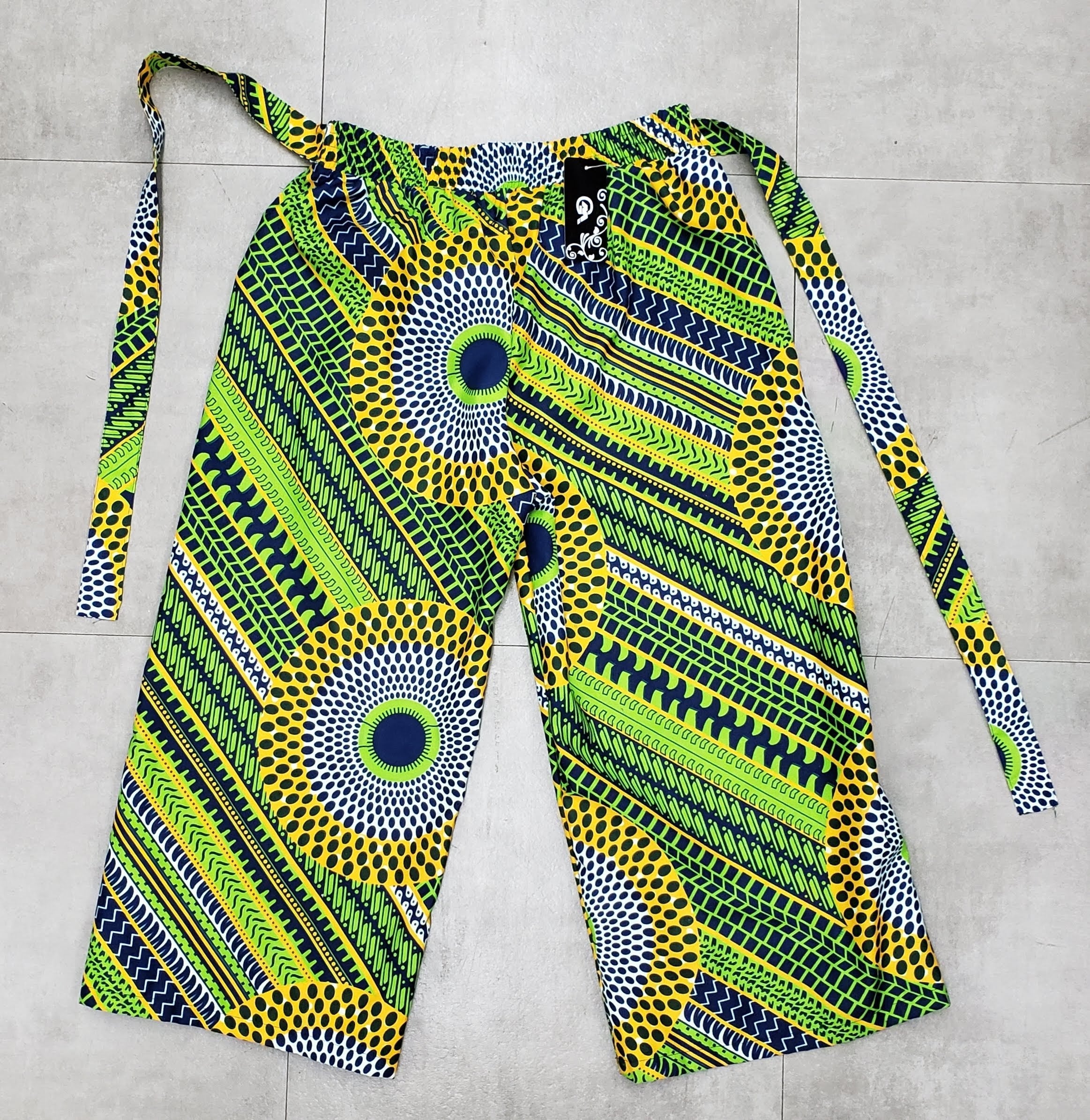 #2675 Women African Printed Capri Pant