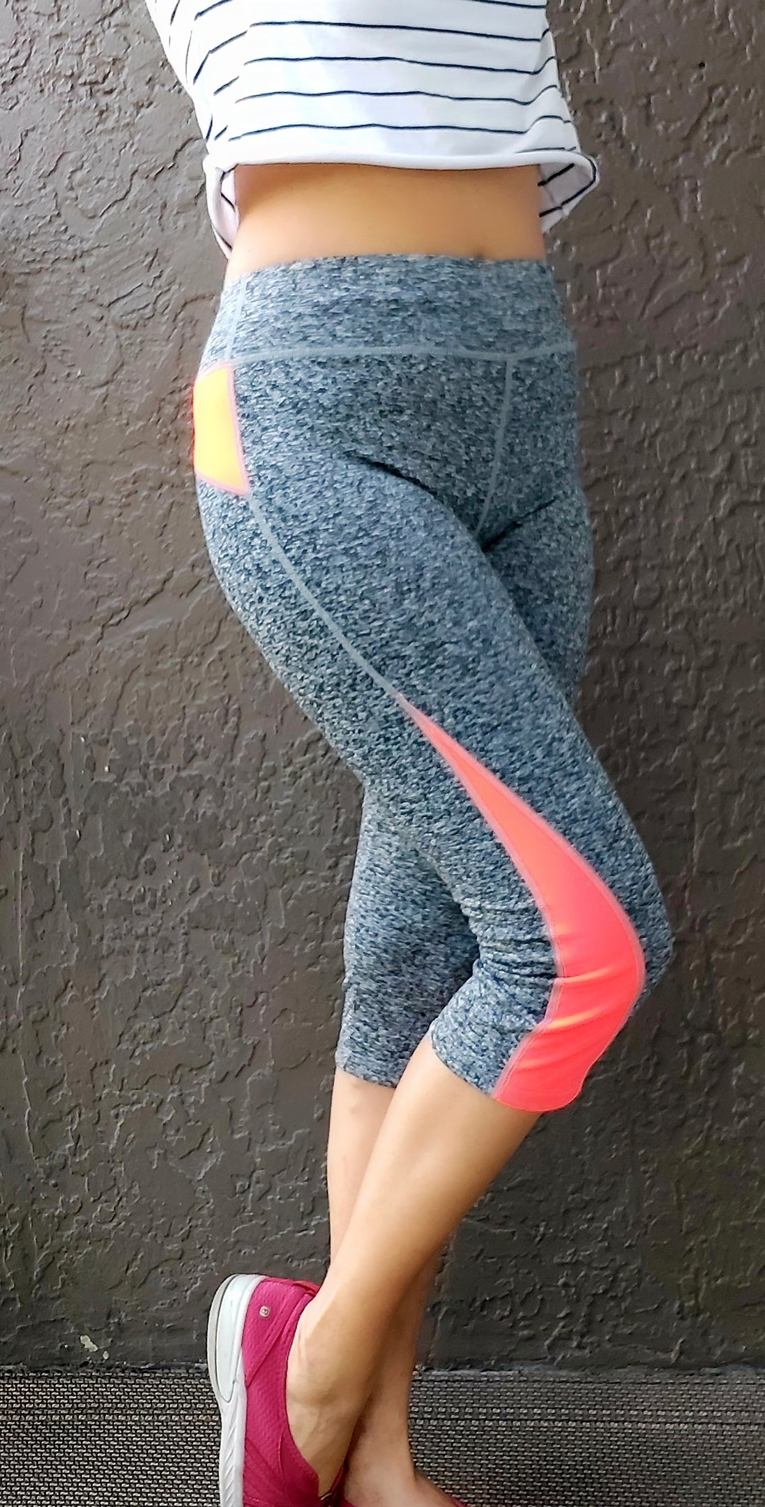 702- Workout Capris / Active Wear Cropped Pant- Color Bind