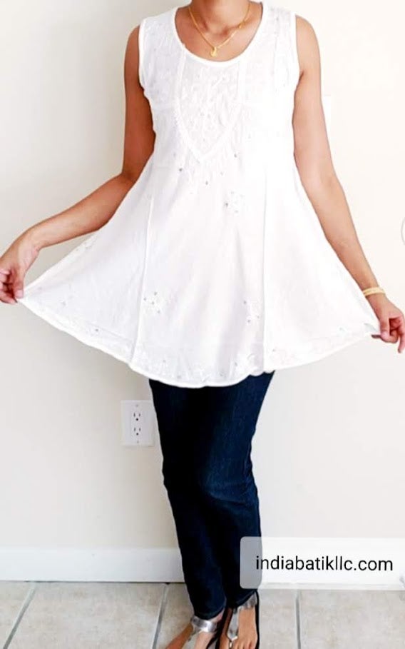 UMBRELLA TOP/  EMBROIDERY- WHITE