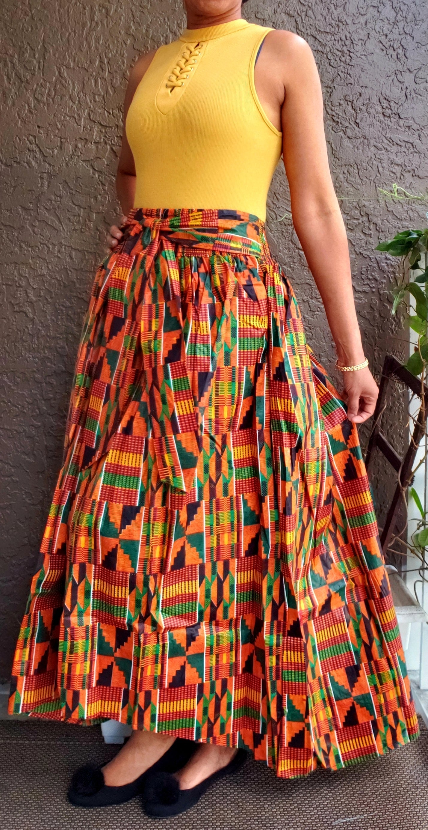 #333 WOMAN LONG MAXI SKIRT / SLIGHTLY HI-LO