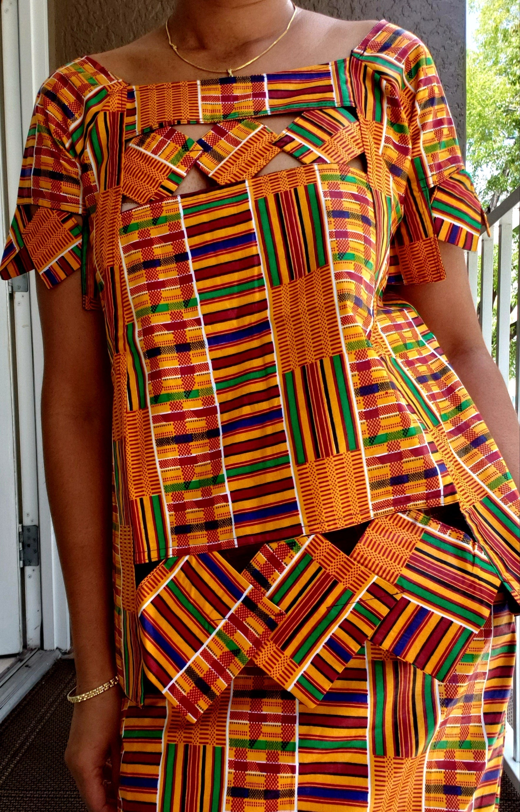 PTS12 WomanTraditional 3Pcs Set- Yellow Kente