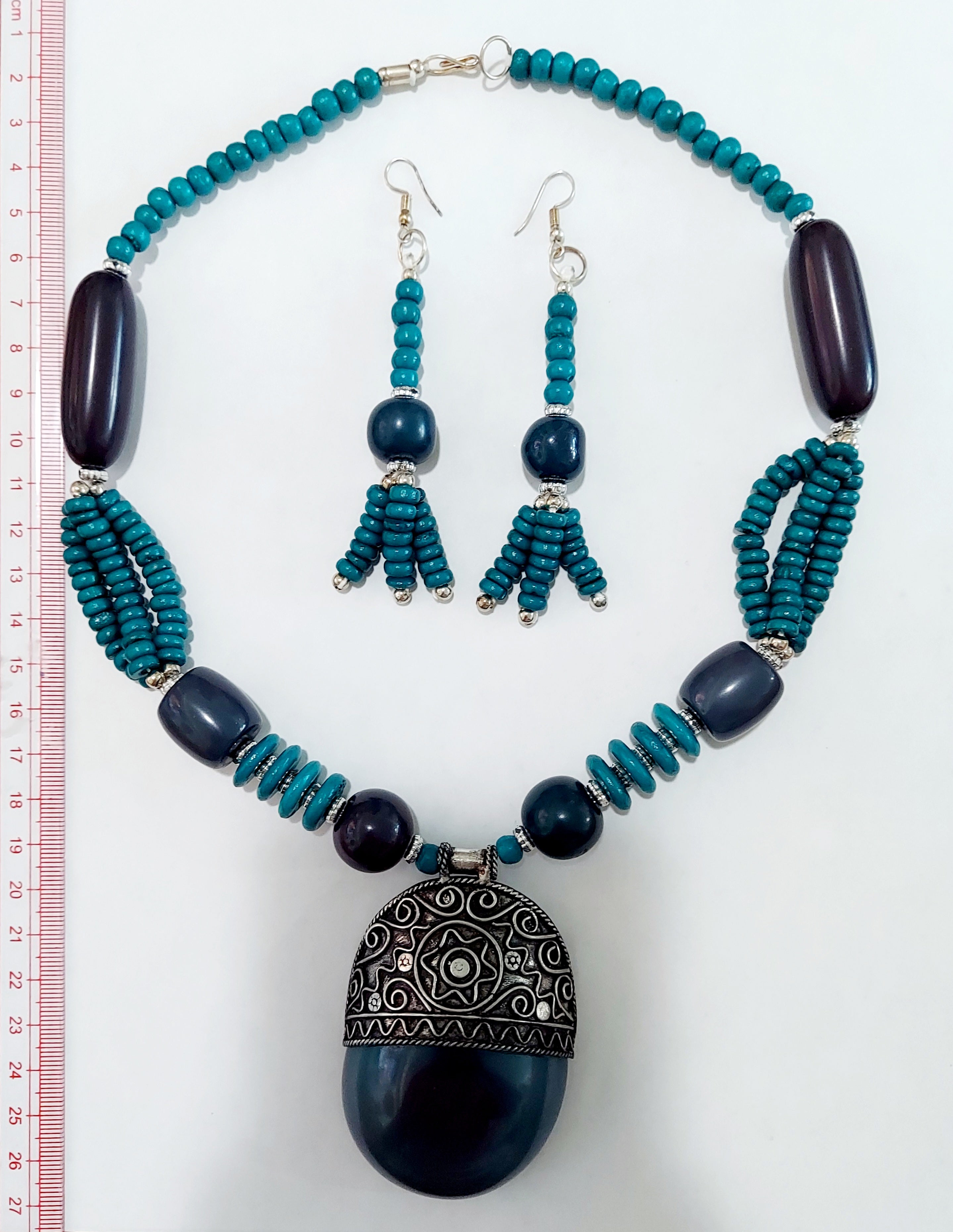 Pendant Necklace & Earrings Set