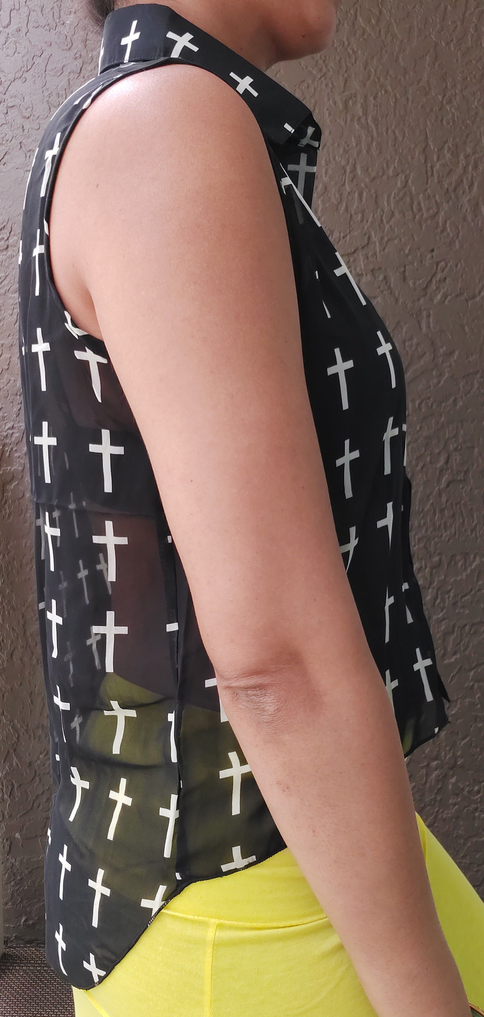 Sleeveless Cross Patterned Blouse -Sheer Tank Top