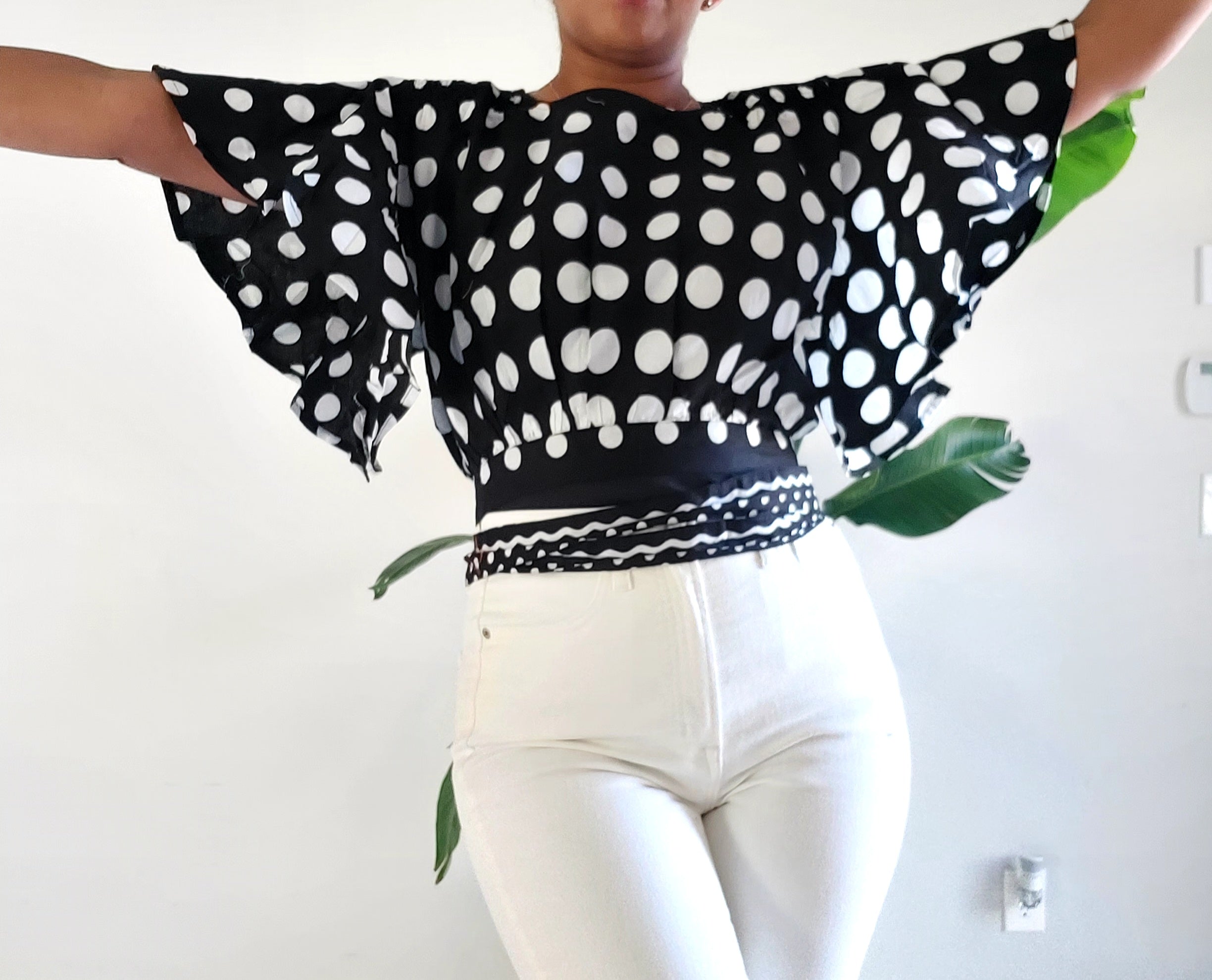 Crop Top/ Polka Dot Print - Black/White