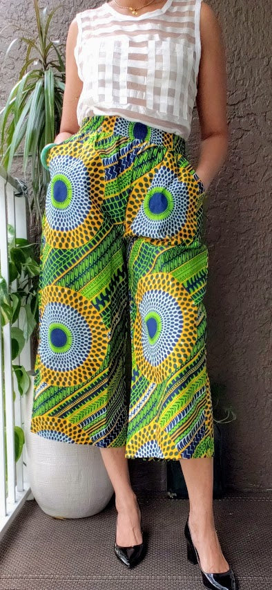 #2675 Women African  Printed Capri Pant