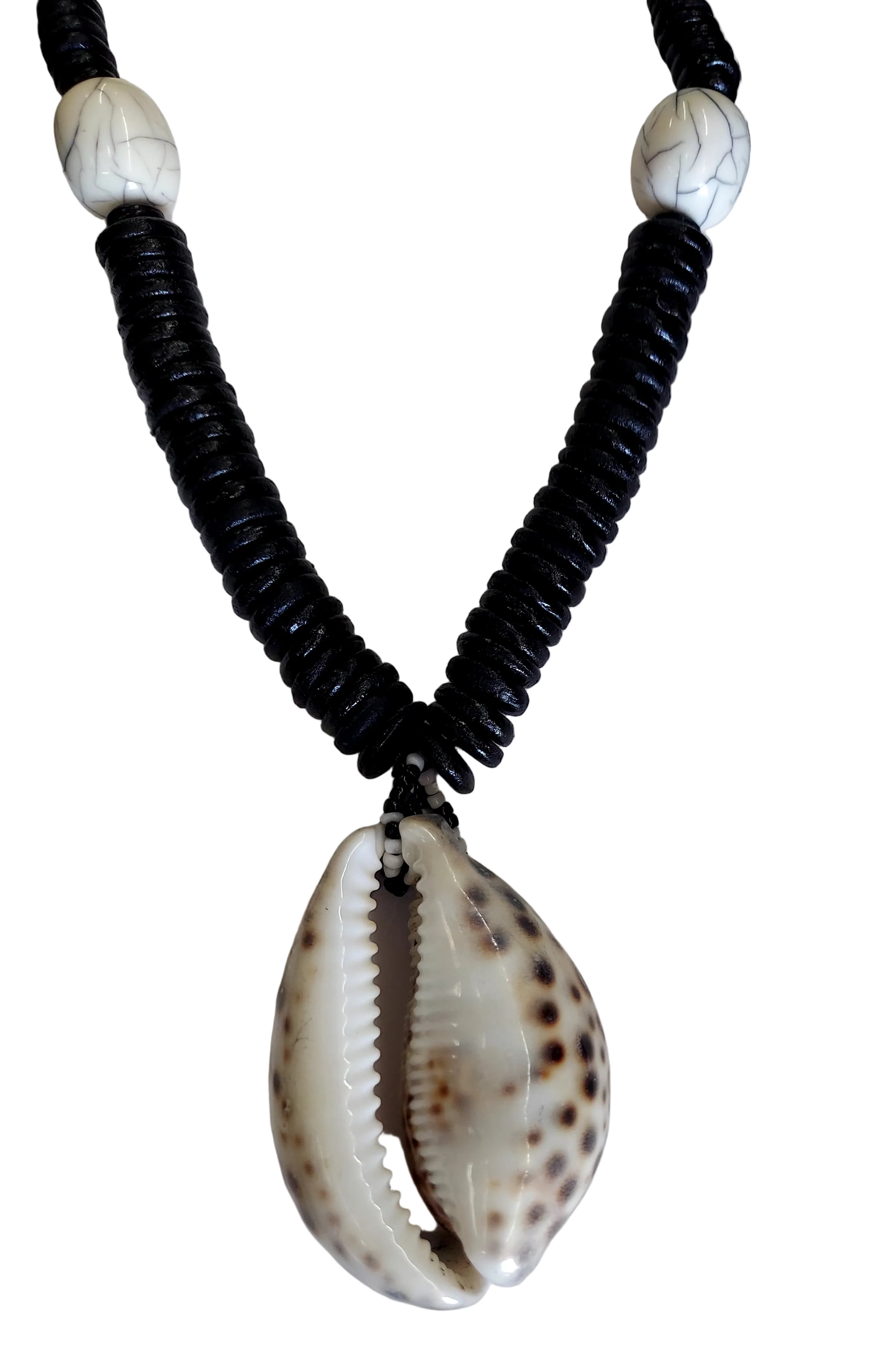 Necklace & Earings Set / Tribal Cowrie Shell