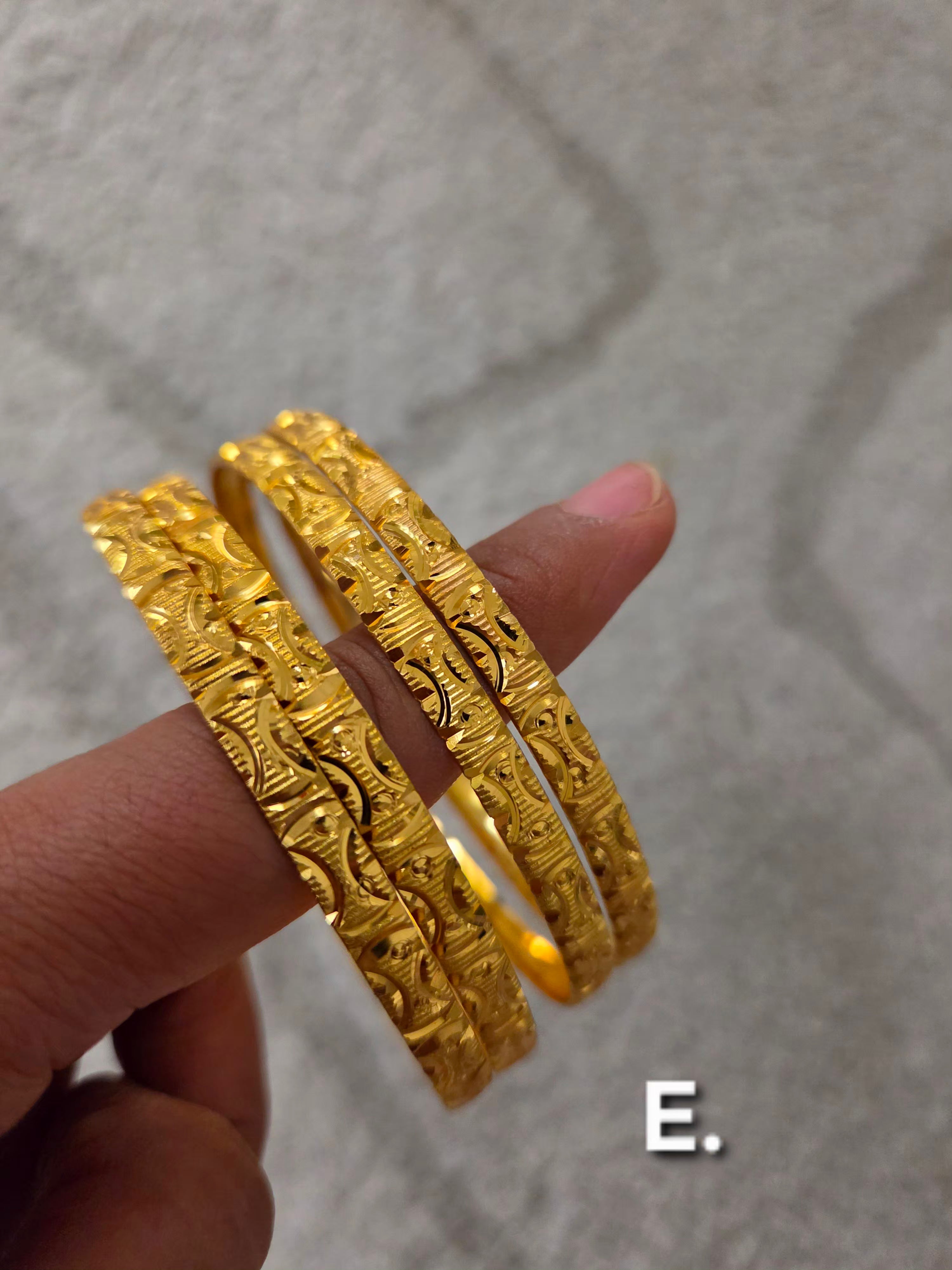 4Pcs Stacable Bangles Set-Gold Plated (Copy)