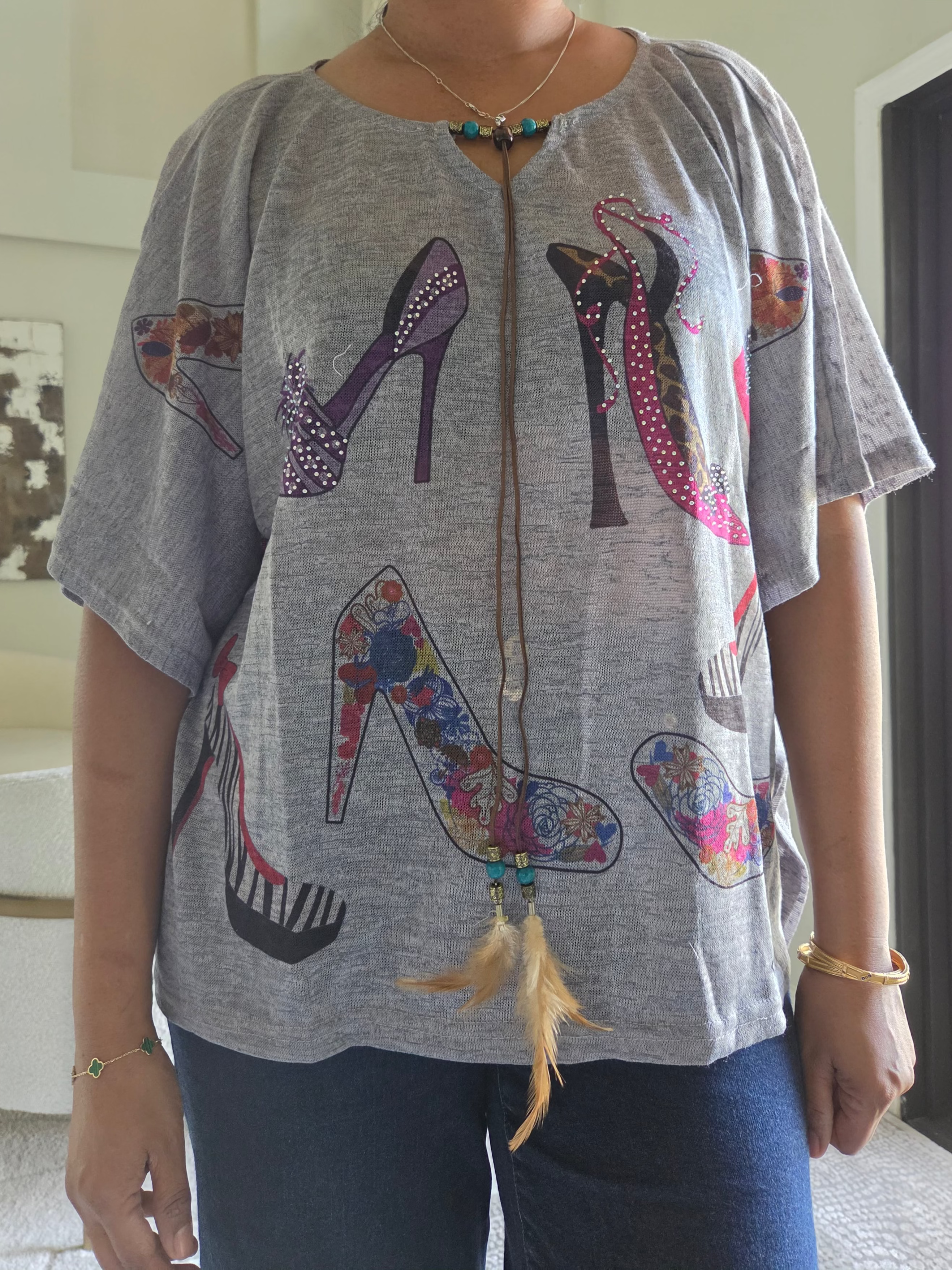 AA17-852S Blouse