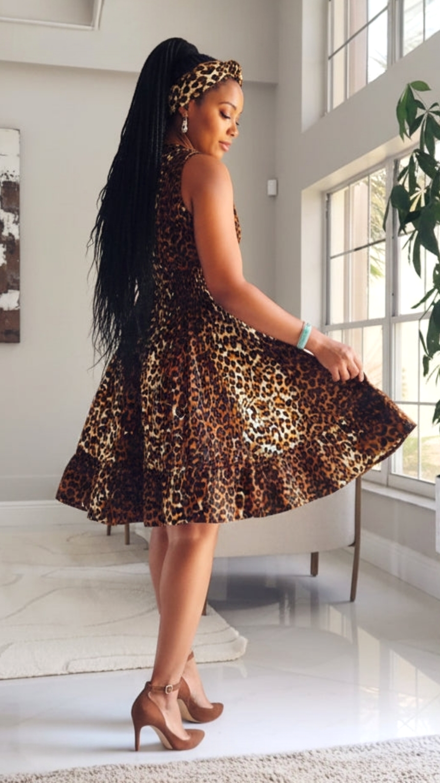 Woman's Mid-Length Smock Dress With Scarf - 3028