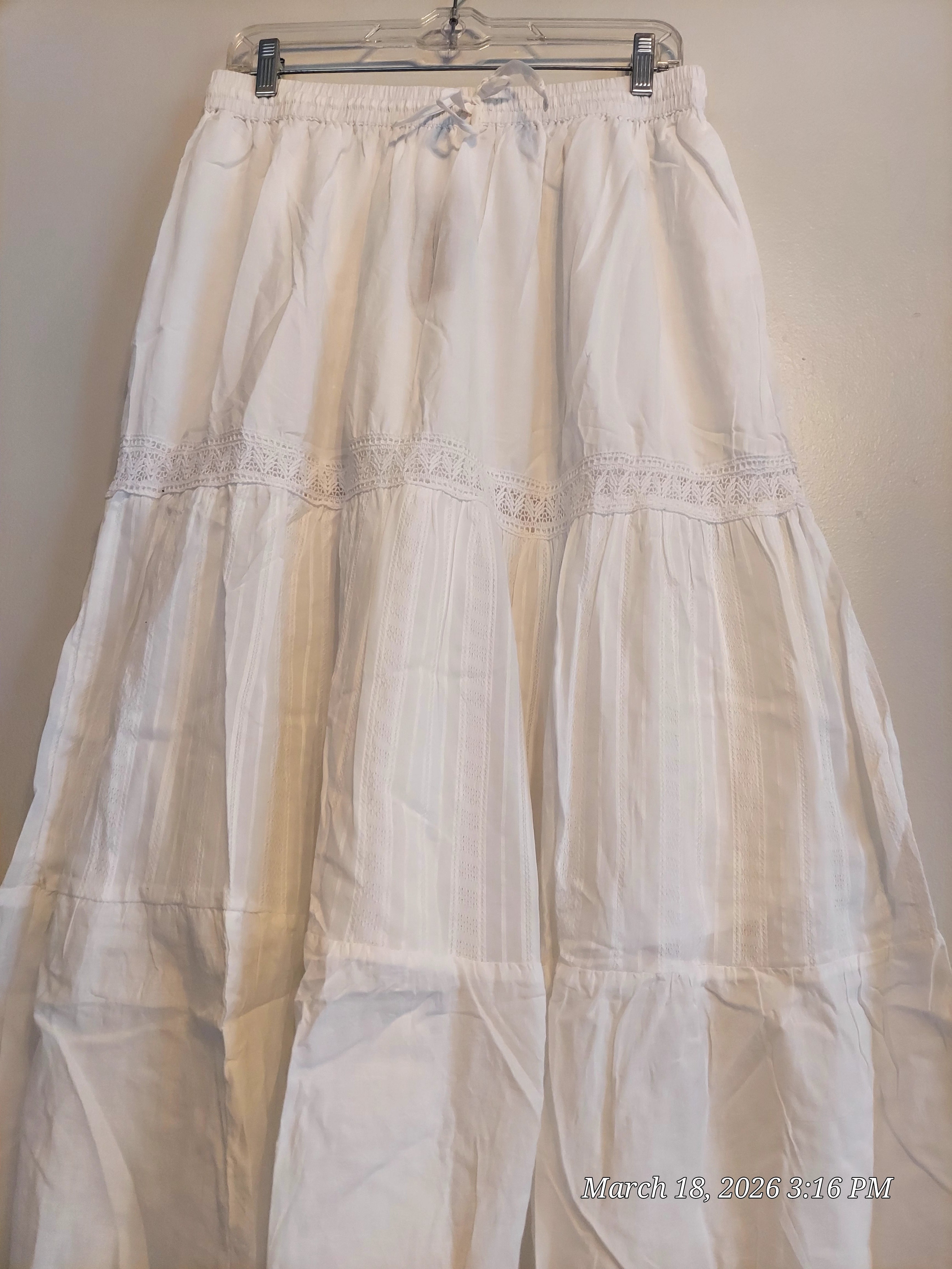 White Cotton Embroidery Skirt CS002