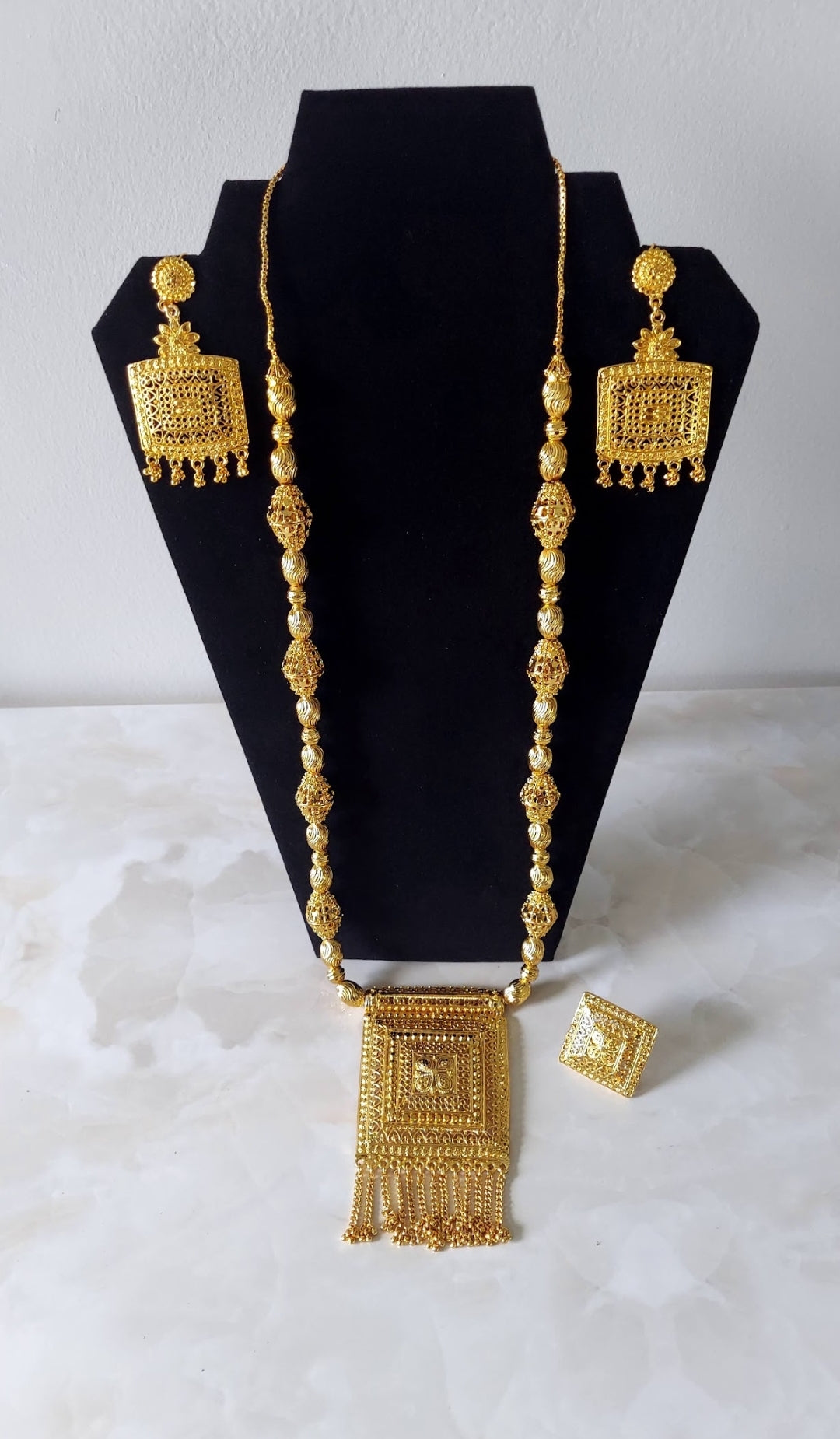 Gold Necklace / Earring/ Ring Set/ Gold Plated -08